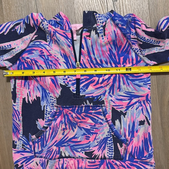 EUC Lilly Pulitzer Girls Size M (6/7) Popover Skipper in Navy “Palms Up” Hoodie - Picture 7 of 7